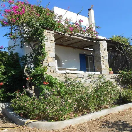 Nyaraló Traditional House With Sea View