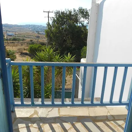 Nyaraló Traditional House With Sea View *